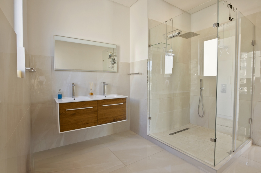To Let 3 Bedroom Property for Rent in Sunset Beach Western Cape